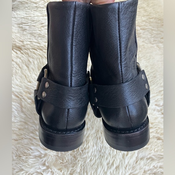 NWOB Frye Veronica Flex Harness Boots in Black Sz 8.5. - Picture 10 of 15